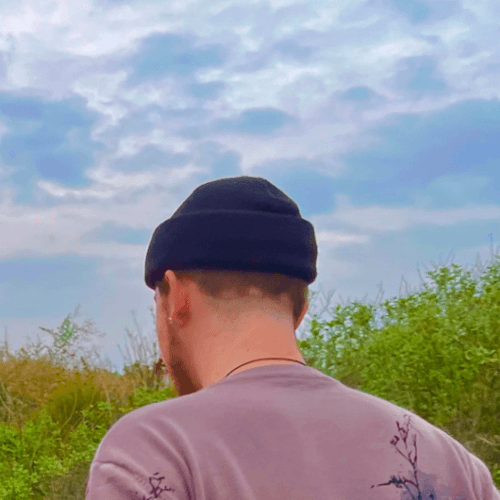 size eleven - MODEL Y (Remix by bobby)